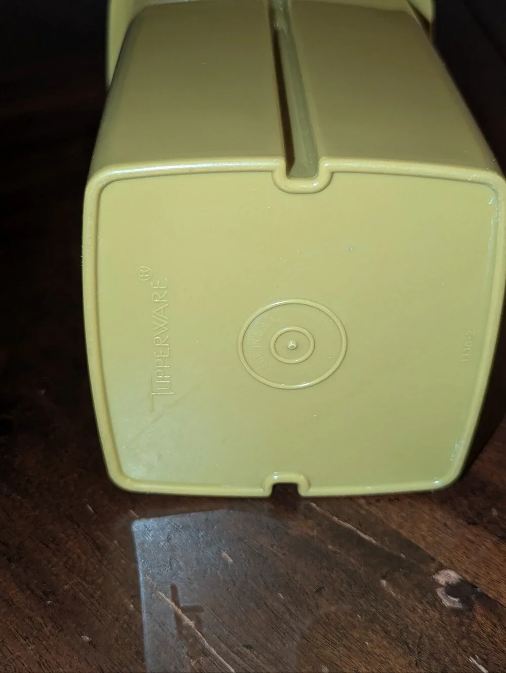 Vintage Tupperware Green Pickle Keeper With Strainer & Lid Model 1330-3 Made USA